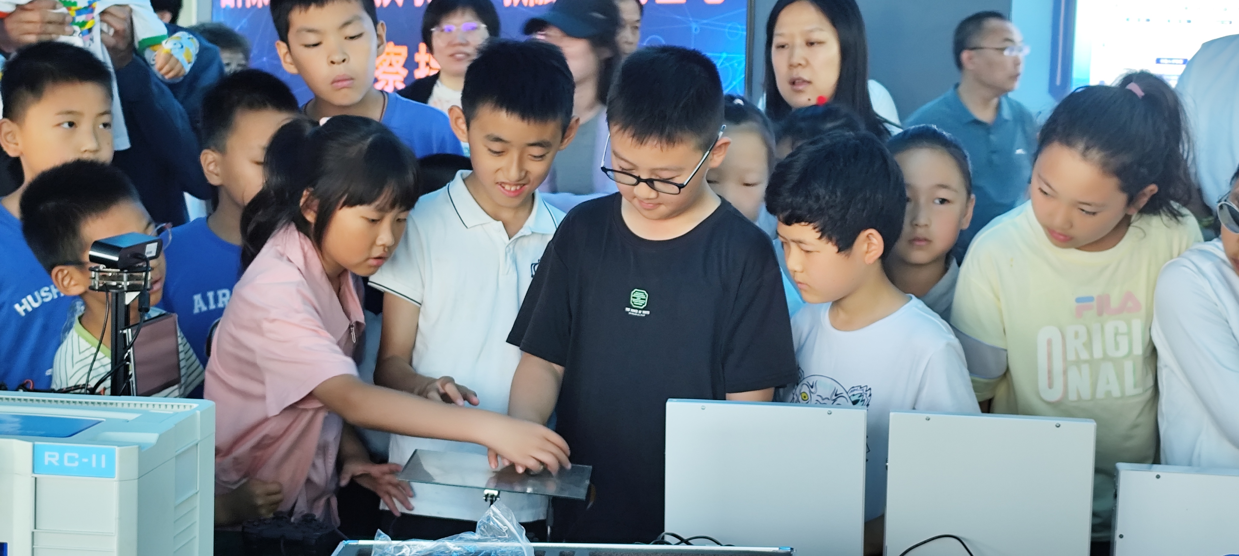 互动.jpg 互动.jpg